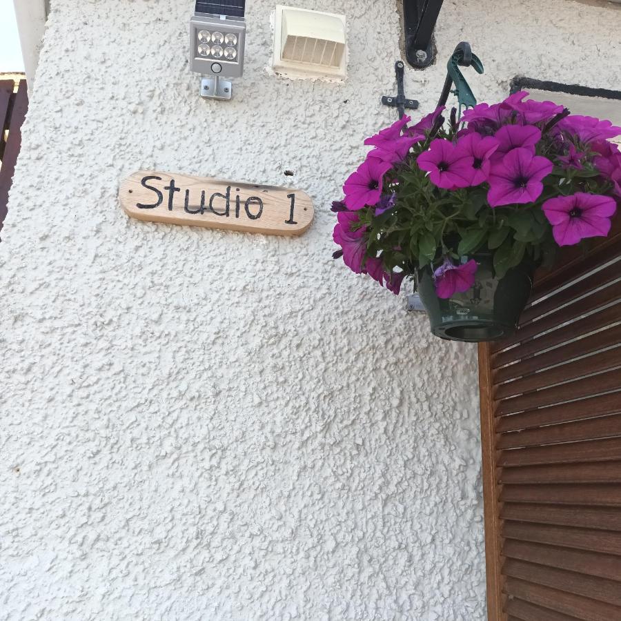 Kates Place Studio 1 Donegal Town Extérieur photo