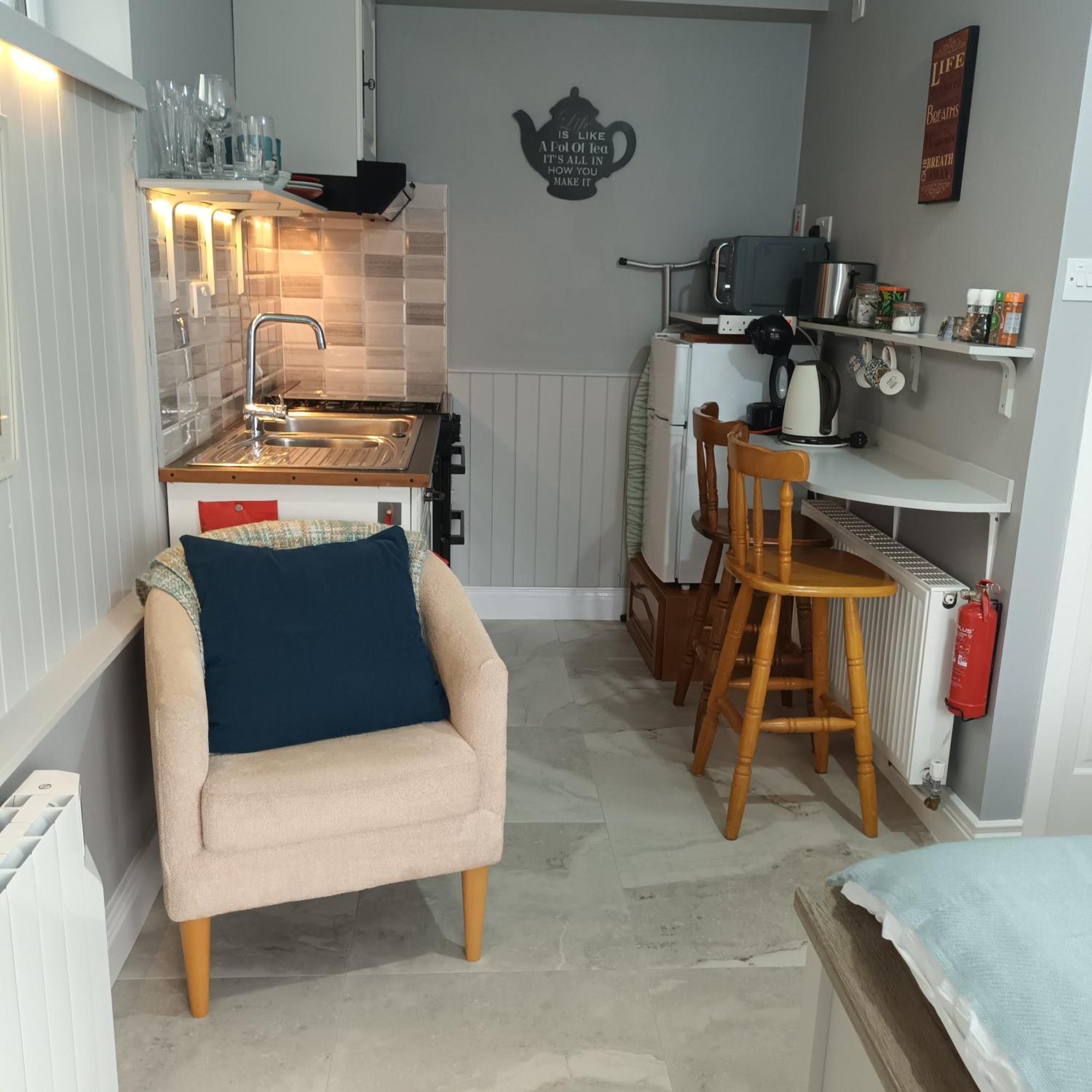 Kates Place Studio 1 Donegal Town Extérieur photo